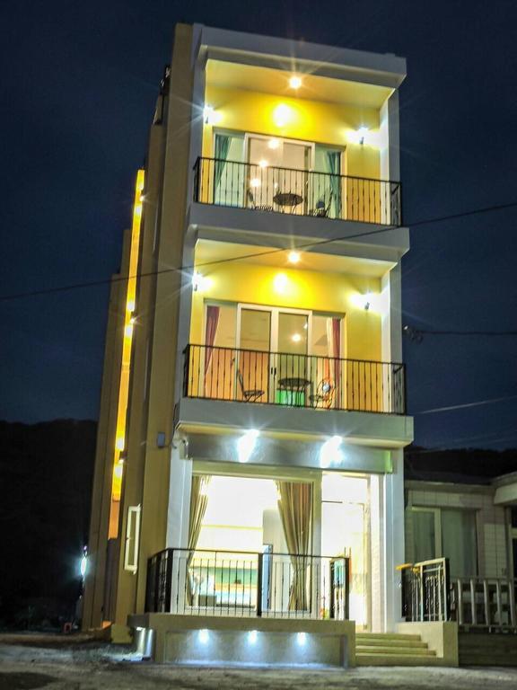 Tiffany Homestay Cape Eluanbi Exterior photo